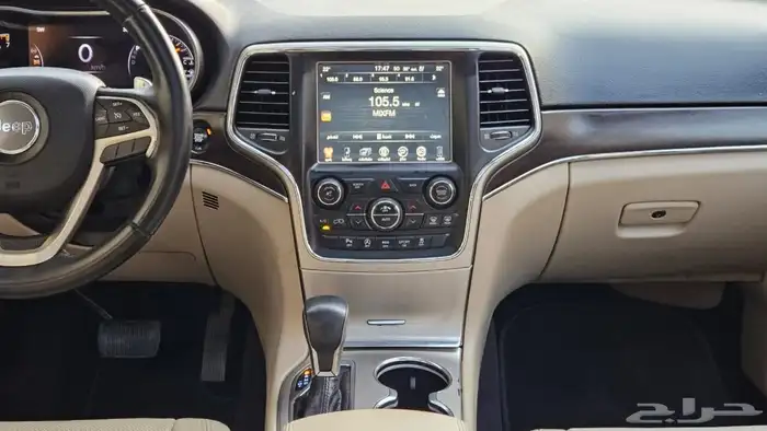 جيب جراند شروكي 2017 لمتيد 6سلند بودي بلد 12