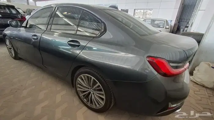 بي ام دابليو الفئه الثالثة 2020 320i مستعملة مفحوصة مضمونة 3