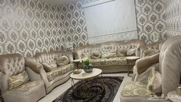 طقم كنب مع مفرشه 0