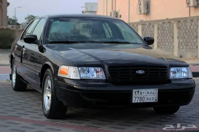 فورد كراون فكتوريا LX Sport قير أرضي موديل 2002 سعودي 5