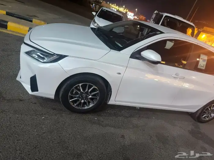 مركز مشهور سمكره والدهان السيارات قويزه  جده_lلان 4