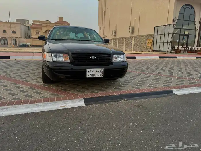 فورد كراون فكتوريا LX Sport قير أرضي موديل 2002 سعودي 18