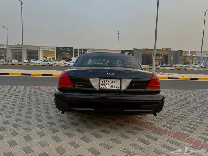 فورد كراون فكتوريا LX Sport قير أرضي موديل 2002 سعودي 8