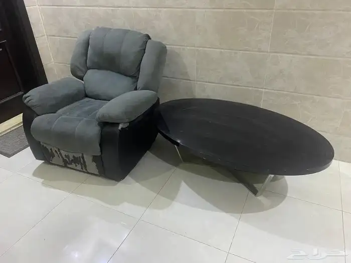 كرسي استرخاء و طاوله 0