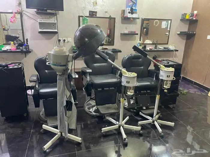 اثاث صالون حلاقة رجالي للبيع 13
