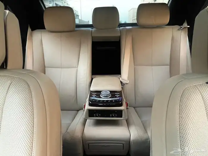 مرسيدس S500 2009 مخزنة 11