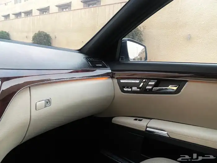 مرسيدس S500 2009 مخزنة 23