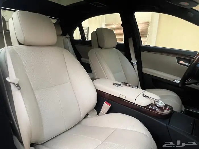 مرسيدس S500 2009 مخزنة 16