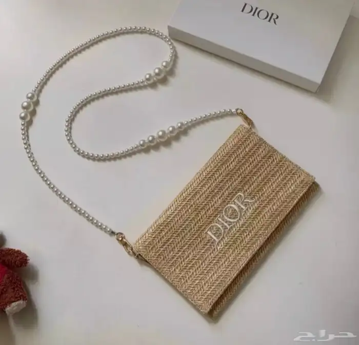 شنطة ديور اصلية 0