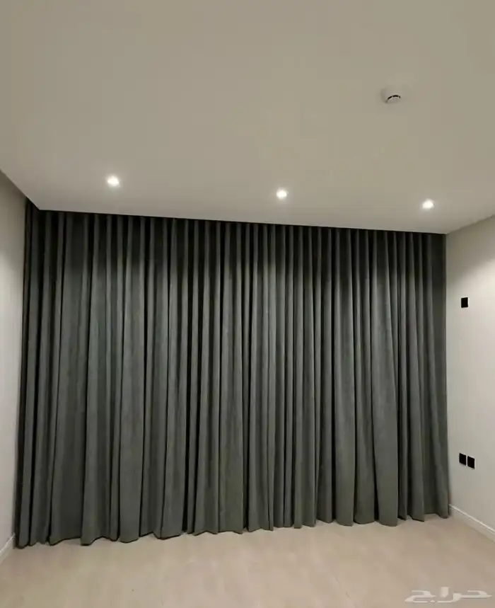 ستاير ويفي  جميع المقاسات.قماش بلاك عازل الشمس المتر ب70ريا 4