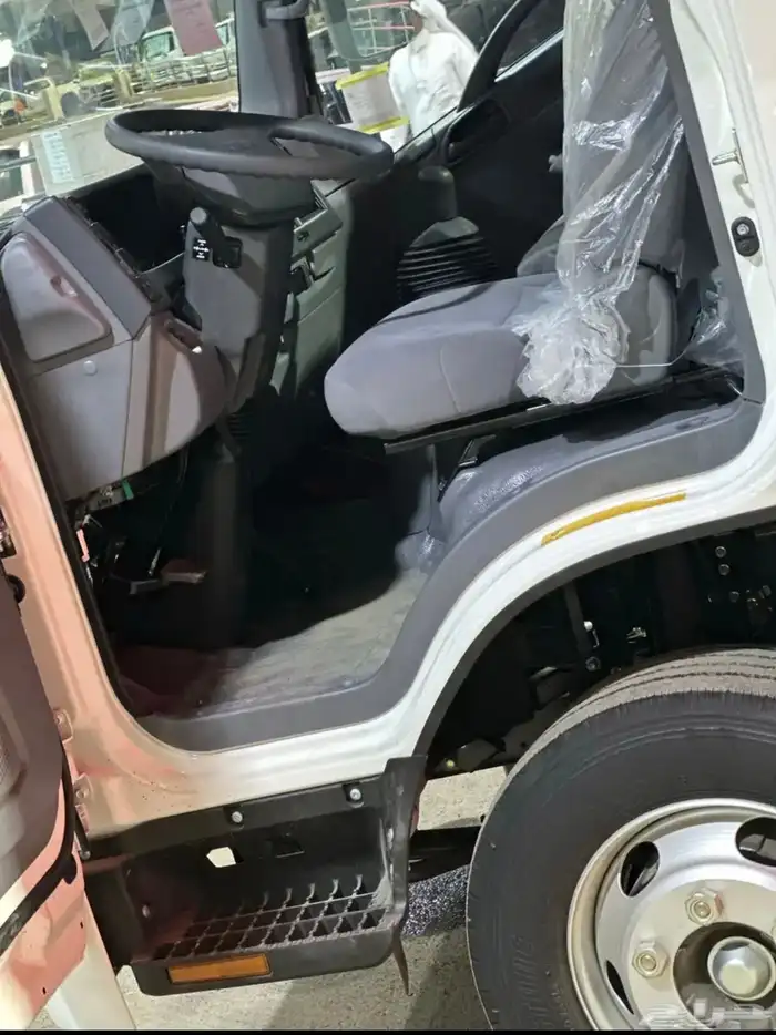 ايسوزو دينا 5 طن قصير 2025 4