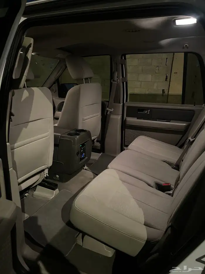 فورد اكسبديشن 2013 17