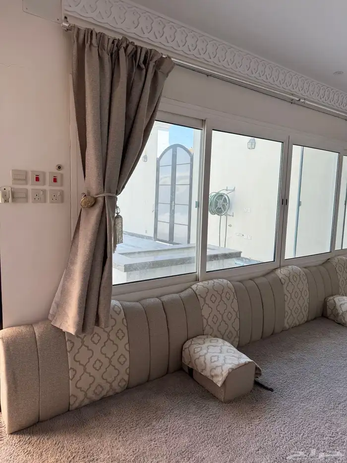 اثاث مشب او ملحق للبيع 2