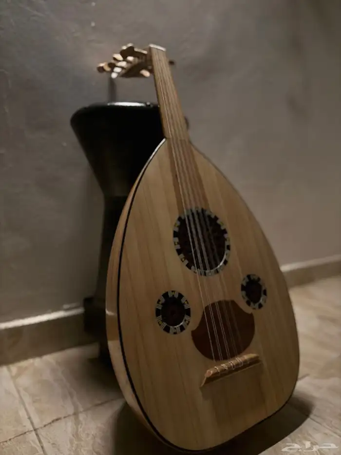 عود مصري صناعة محمد حسن 0