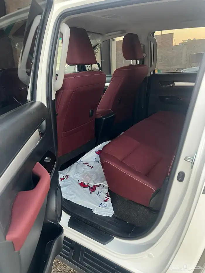 هايلوكس (SR5)موديل 2023 4