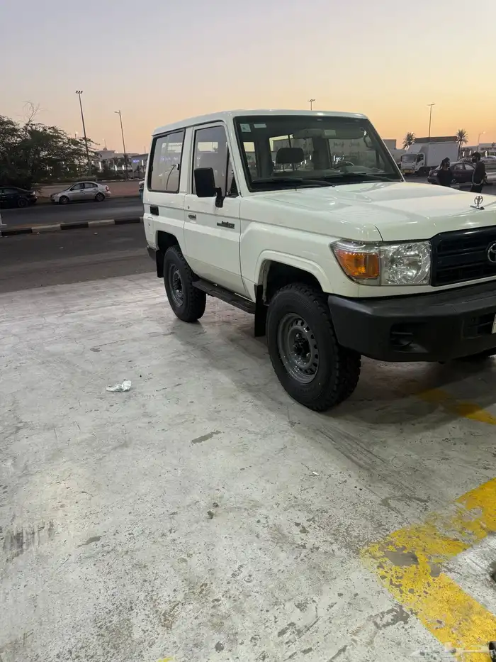 جيب ربع المديل 2017 0