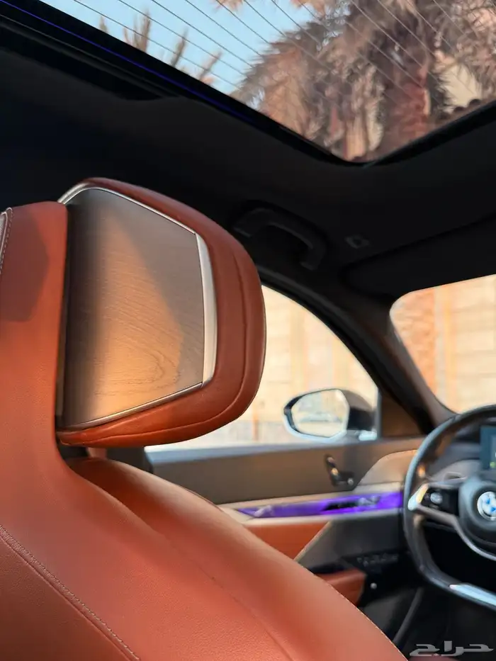 بي ام دبليو 735Li فل كامل ناغي 2023 على الضمان بسعر مناسب 12