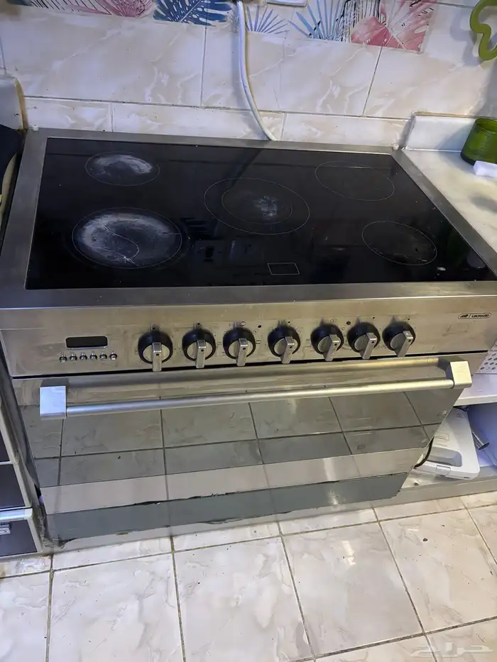 فرن كهربائي شغال كامل نظيف 3