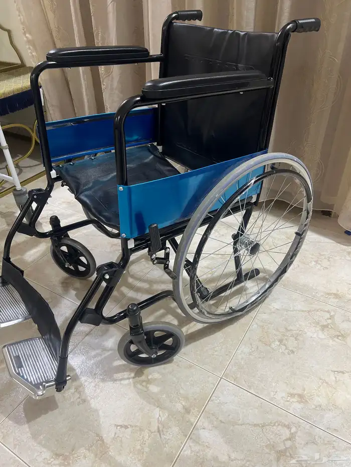 عربيه للبيع بحاله جيده 1