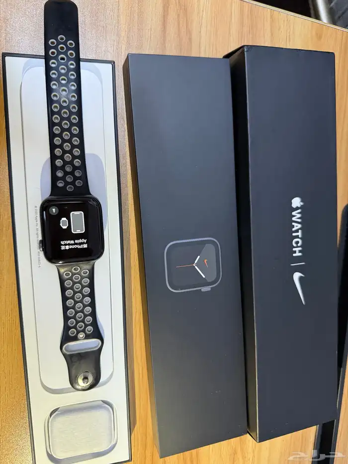 ساعة ابل سيريس 6 اصدار نايك - Appl watch series 6 Nike 8