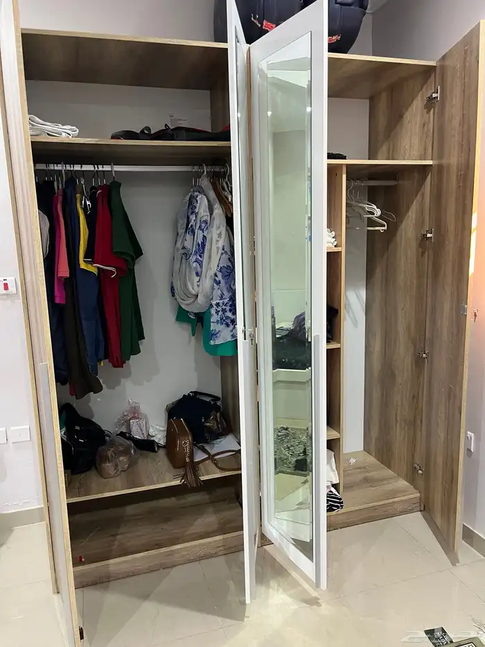 دولاب من هوم سنتر اخو الجديد لدواعي السفر 2