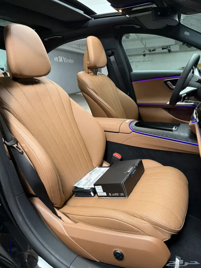 Mercedes   E300 AMG Line   2025 7