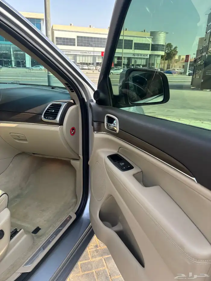 جراند شروكي 2014 V8 13