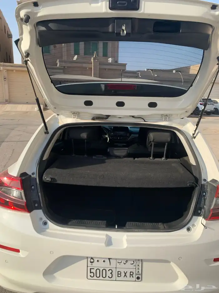 سوزوكي بالينو فل كامل 2023 18