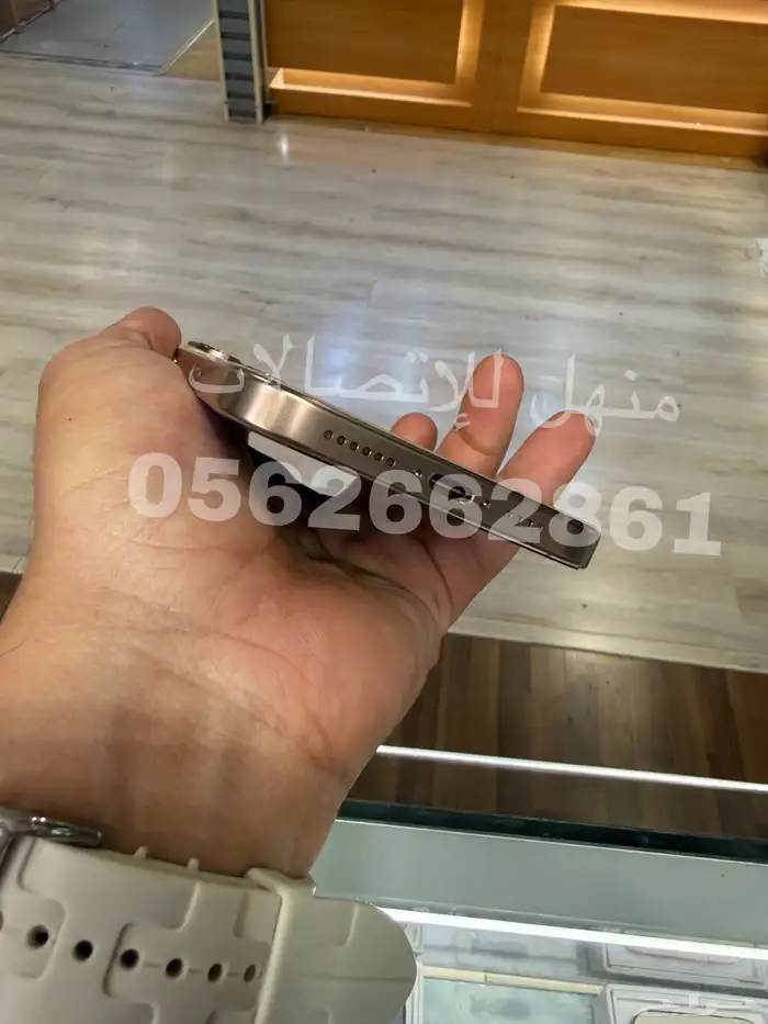 للبيع ايفون 16 برو ماكس 512 مستخدم 5