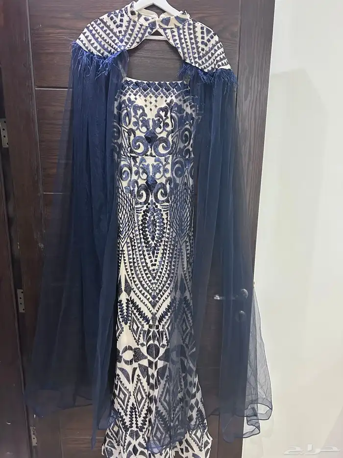 فستان سهرة فاخر 0