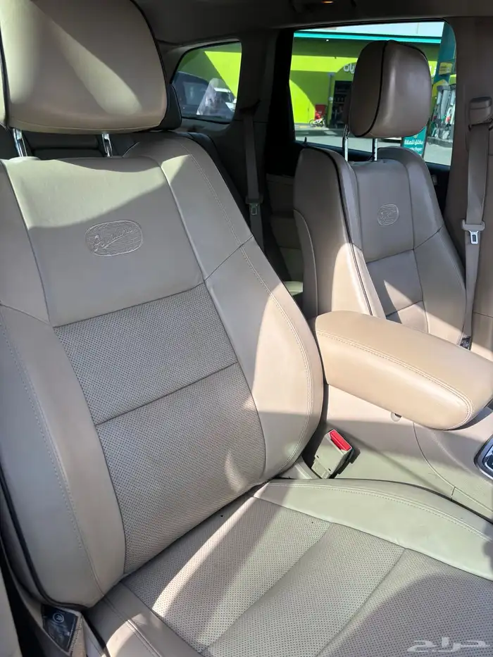 جراند شروكي 2014 V8 12