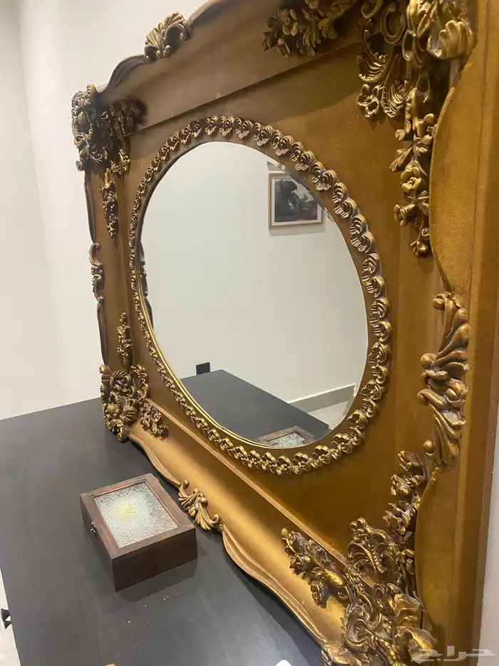 مرايا كلاسيكيه ذهبي مميزه جدا بدون عيوب 1