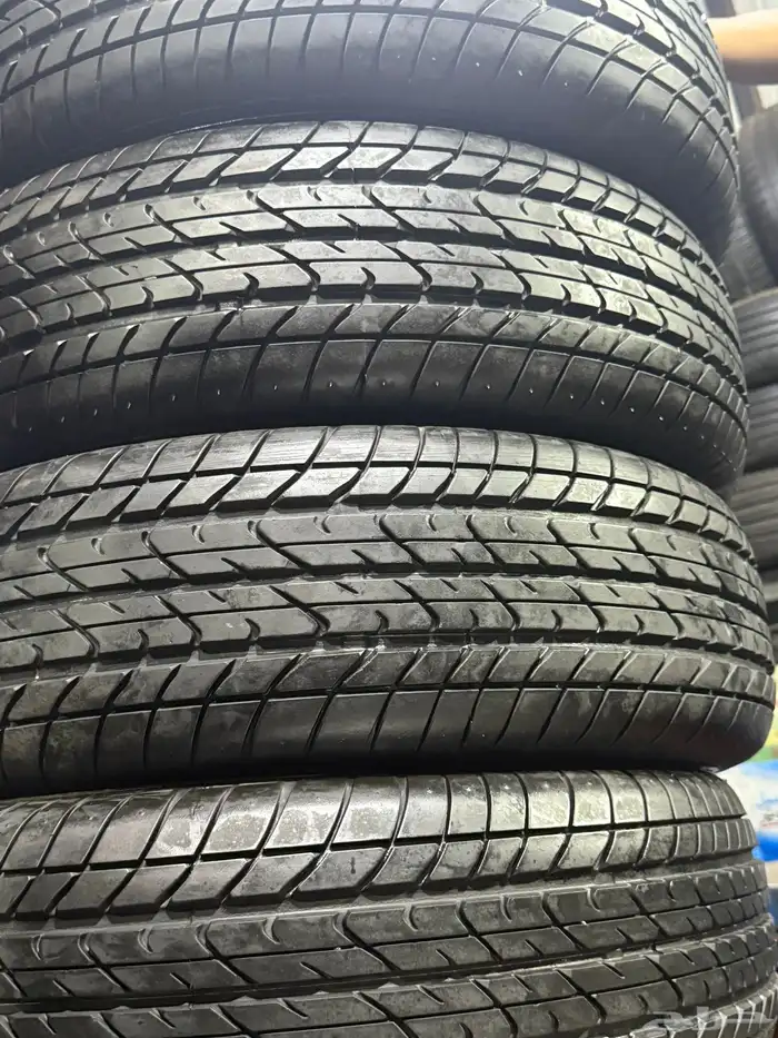 4طقم كفرات دنلوب ياباني ابو خط مقاس 225 70 15 5