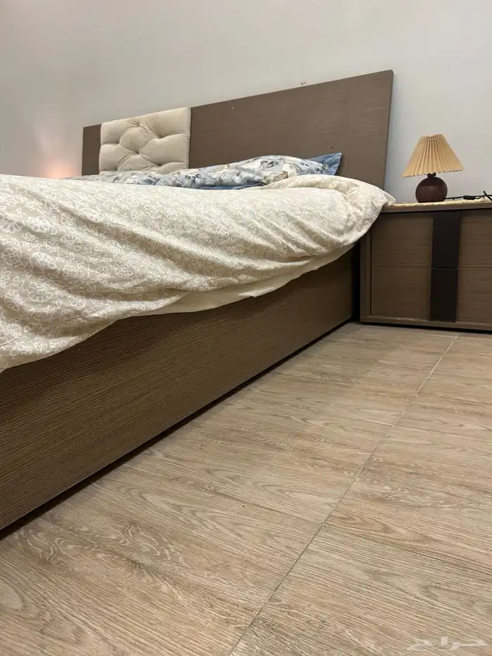 2 سرر أطفال مع ادراجها درجين تعليق واللي في النص تسفيط و 27