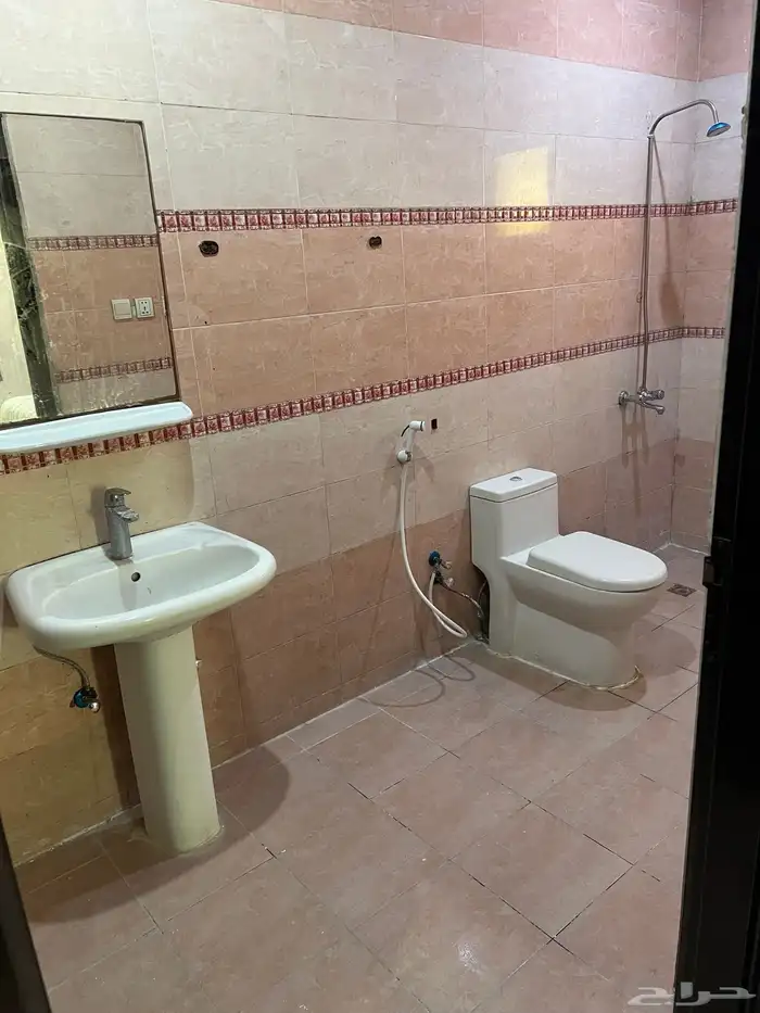 شقق مفروشة للإيجار في حي السويس وحي الشاطئ 6