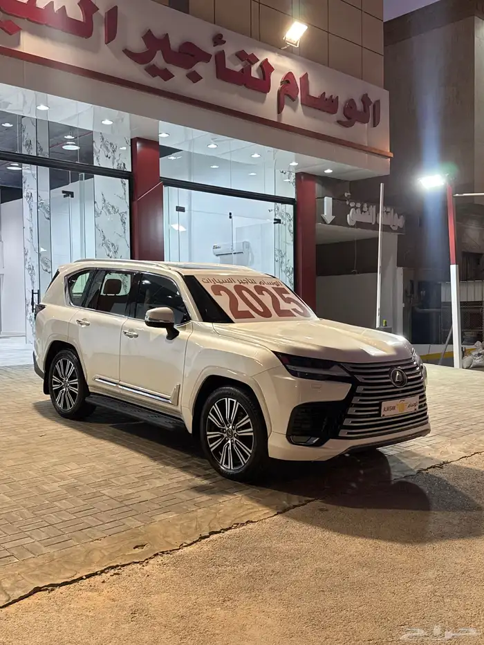 جيب لكزس للايجار 2