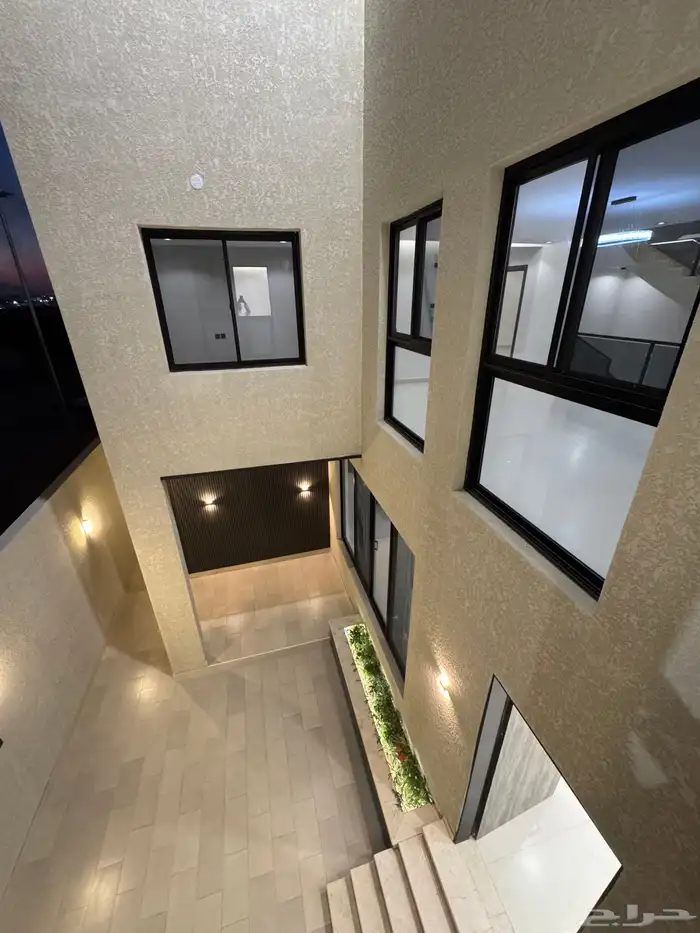 فله بتصميم مودرن وإطلالات بمساحة كبيره 12