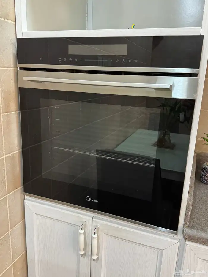 مطبخ مستخدم للبيع مع الاجهزة. شبه جديد 2