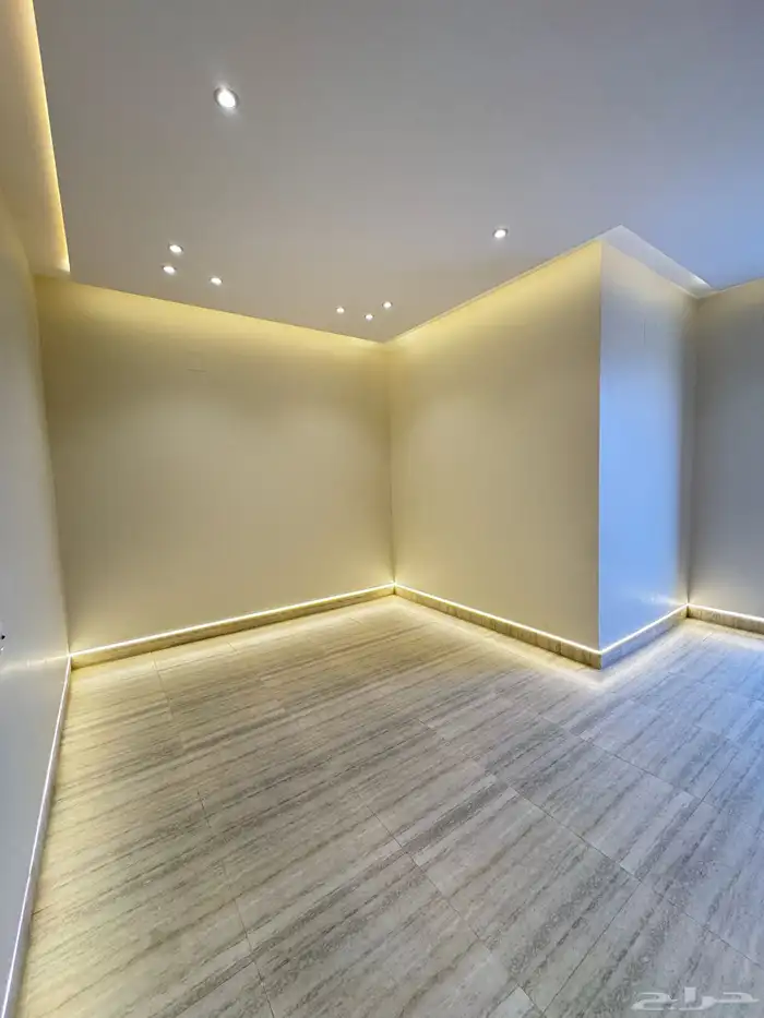 للبيع تاون هاوس مستقل مدخل سيارة وسطح تصميم كلاسيكي 15