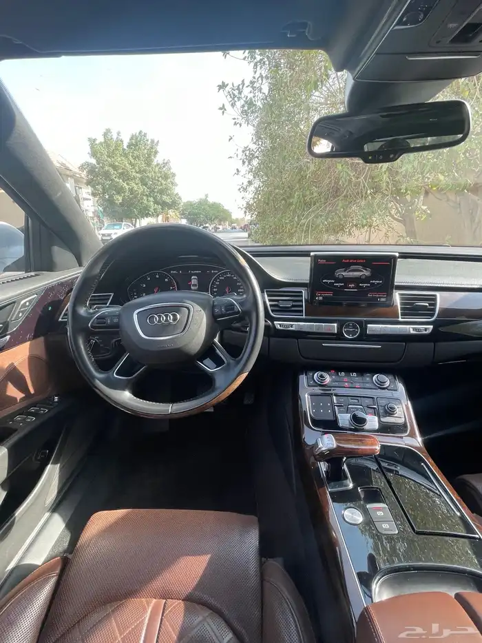 اودي A8 6
