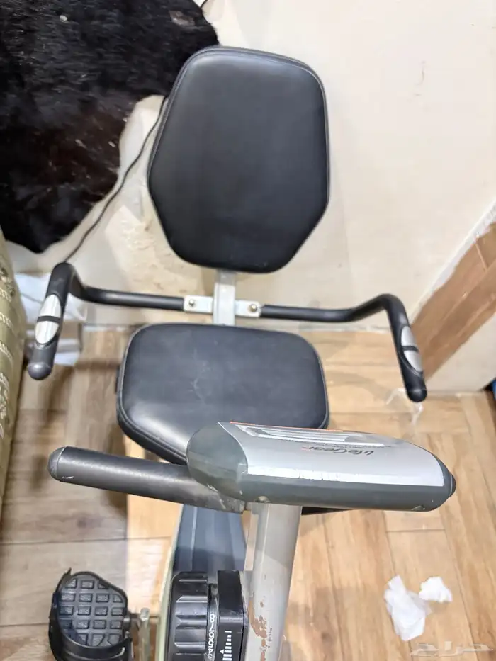 دراجة ثابتة للتمارين الرياضية من نوع  Life Gear . 2