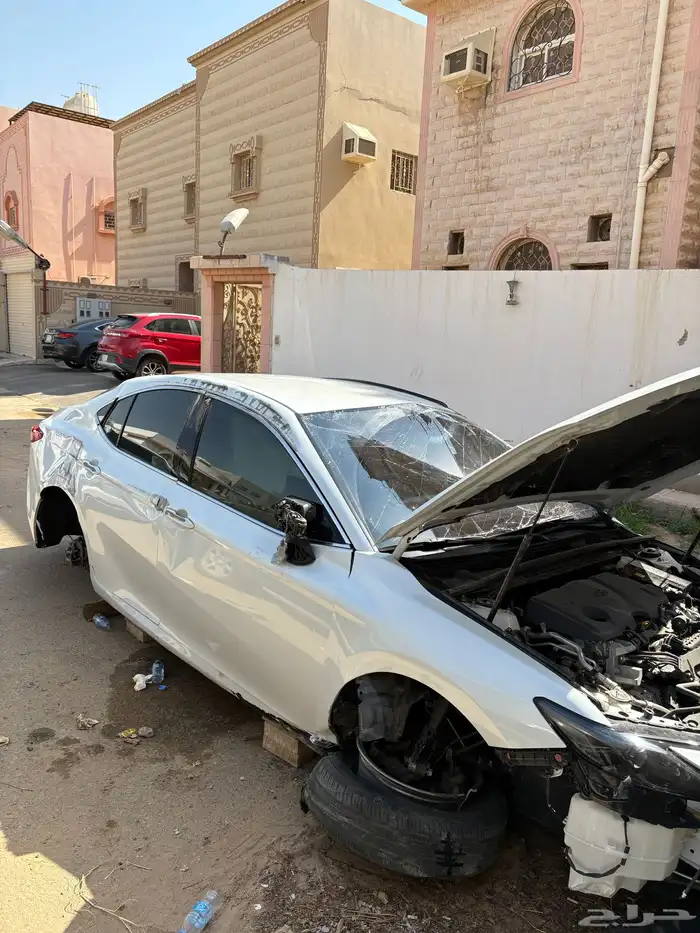 كامري 2025 فئه E مصدوم 5