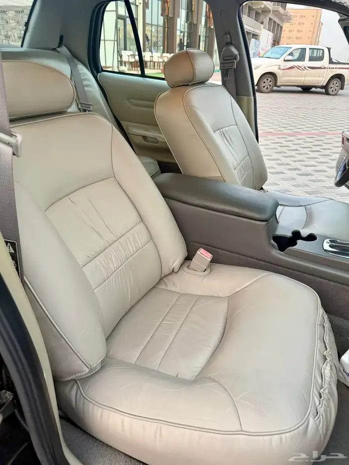 فورد كراون فكتوريا LX Sport قير أرضي موديل 2002 سعودي 36