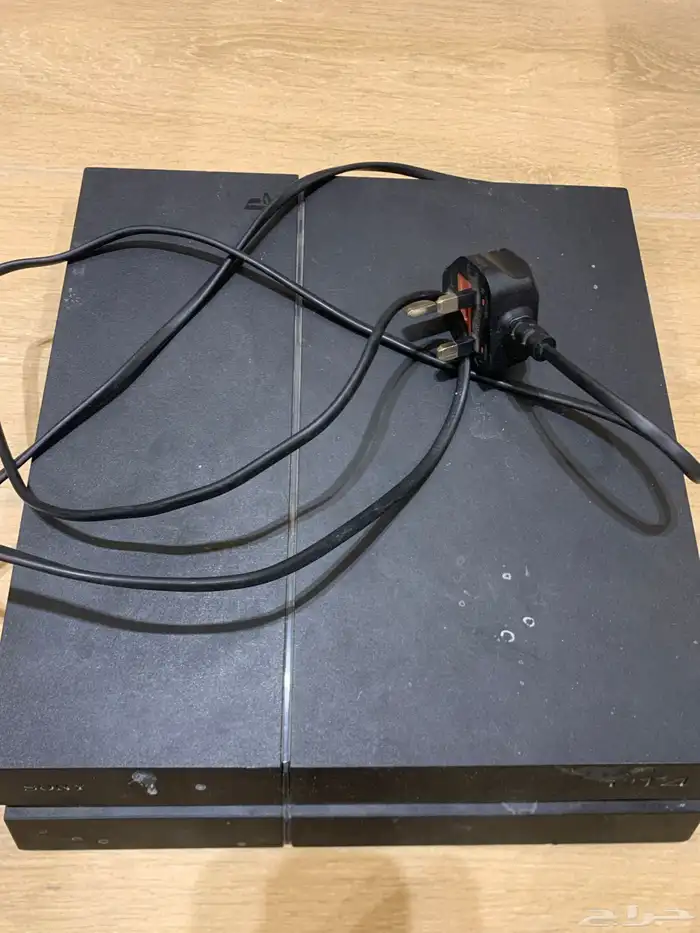 Sony4 سوني4 للبيع خاليه من العيوب والمشاكل والمشكله الوحيده 0