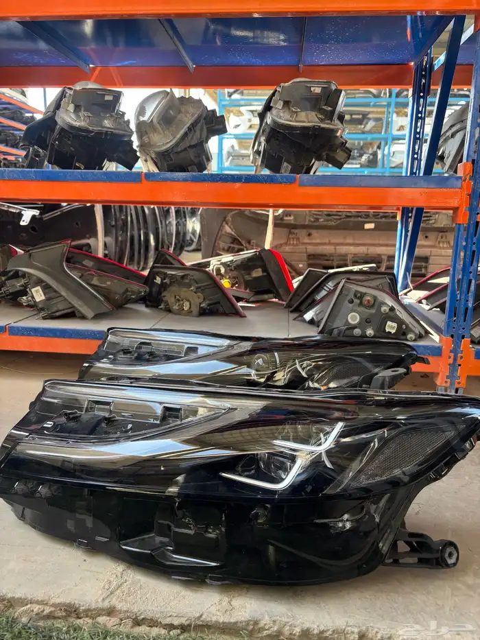 شمعات كامري 2025 يسار 3