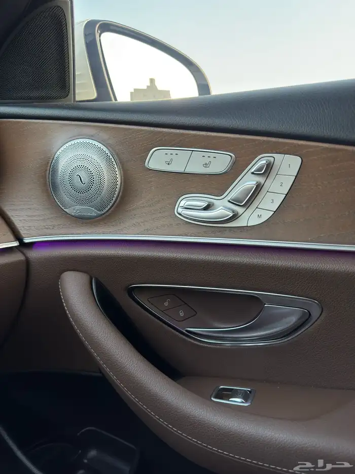 مرسيدس E300 2018 فل كامل 12