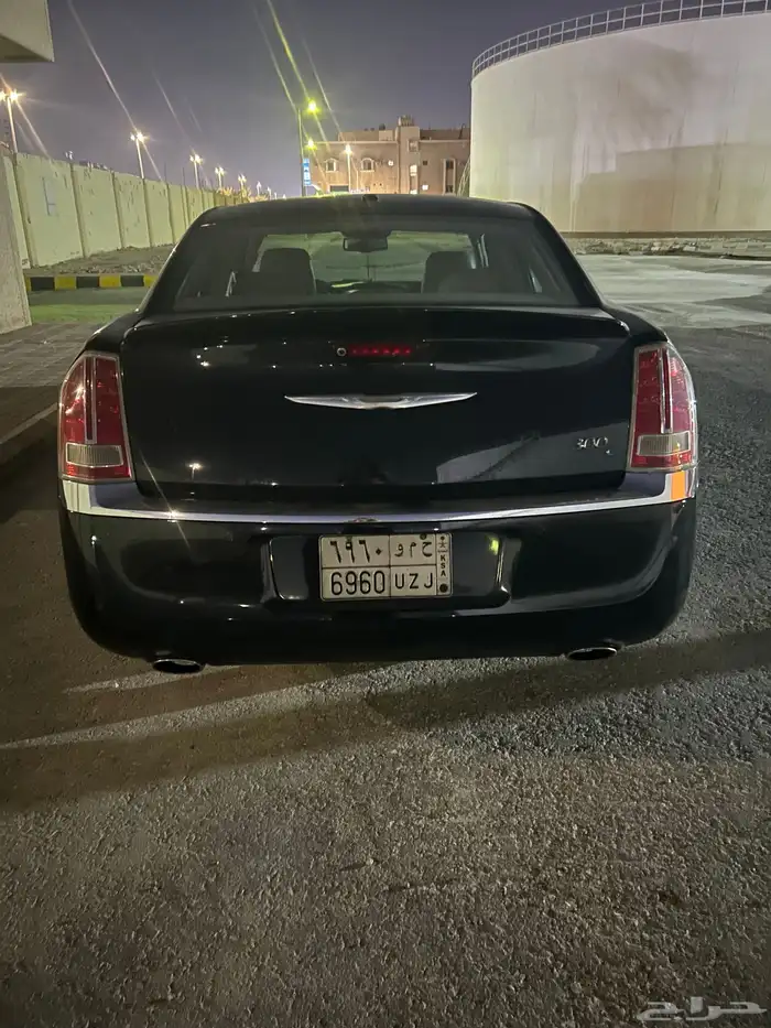 للبيع كلريسلر اسود 1