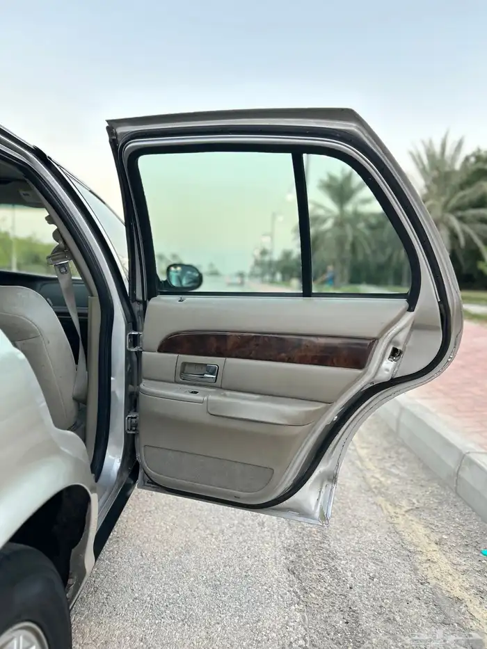 فورد ماركيز 2010 سعودي 12