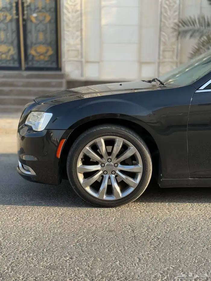 كرايزلر C300 موديل 2015 7