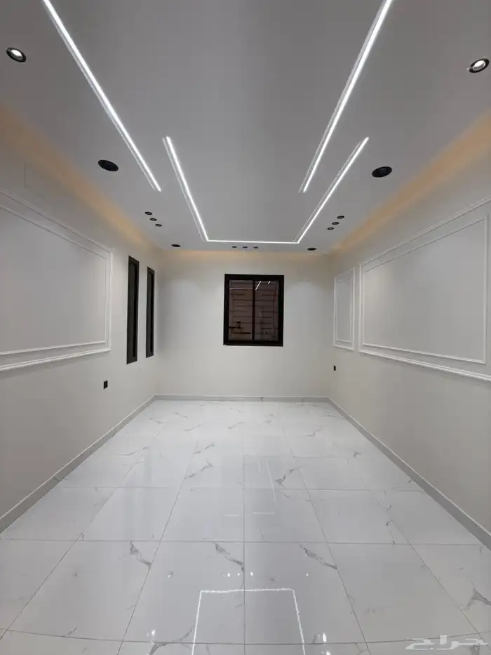 للبيع شقق ارضيه ببايكة سيارة وشقق علويه بالقرب م حي الضيافة 6